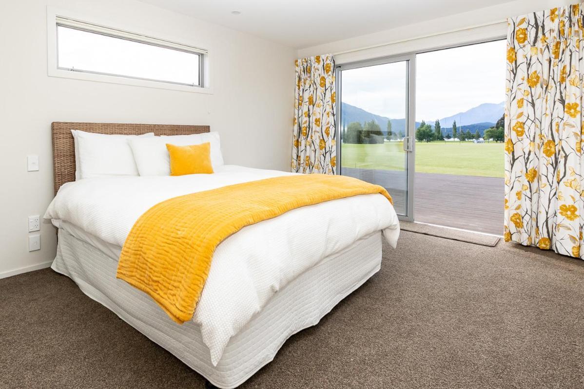 Poppa Pete'S - Te Anau Holiday Home エクステリア 写真