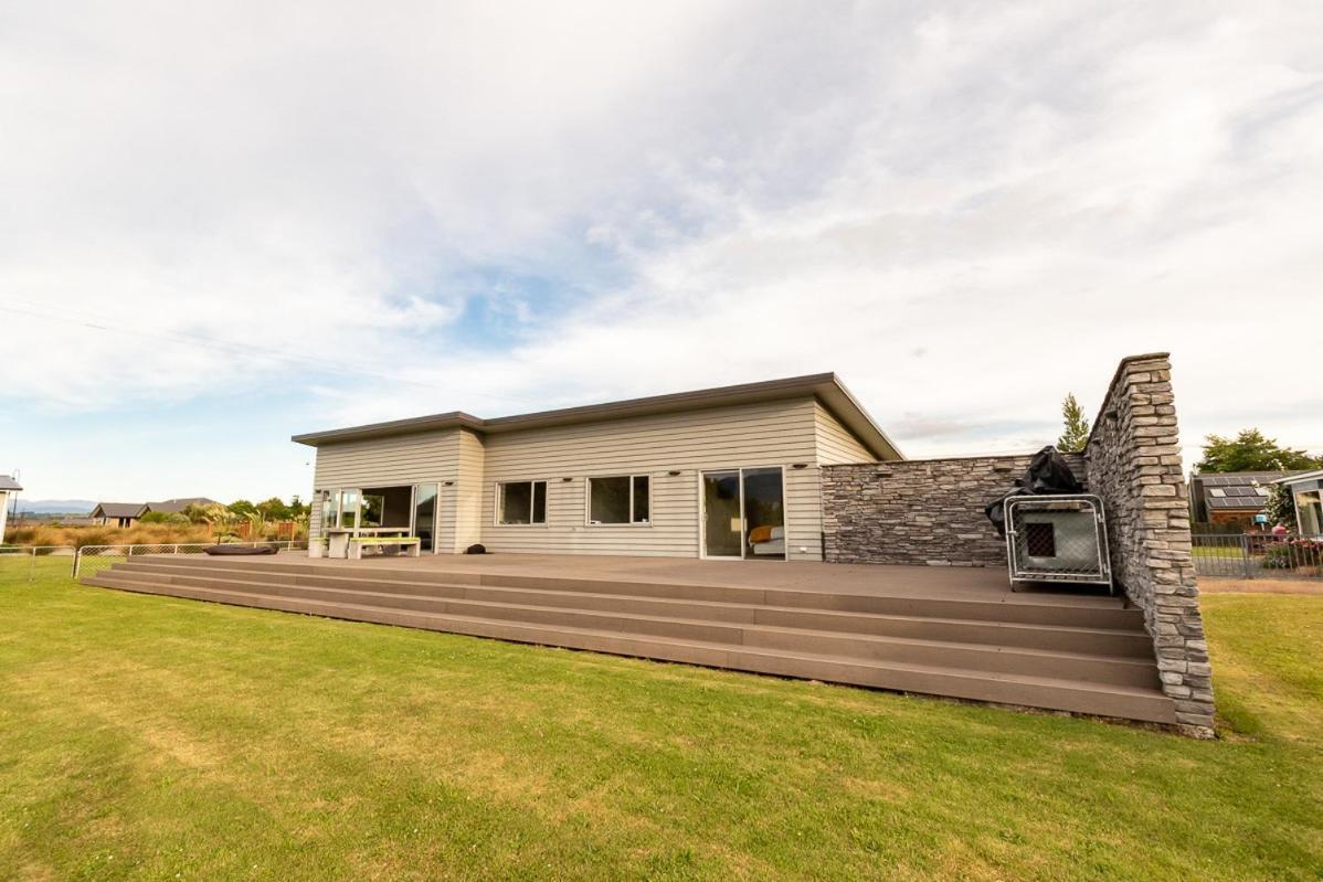 Poppa Pete'S - Te Anau Holiday Home エクステリア 写真