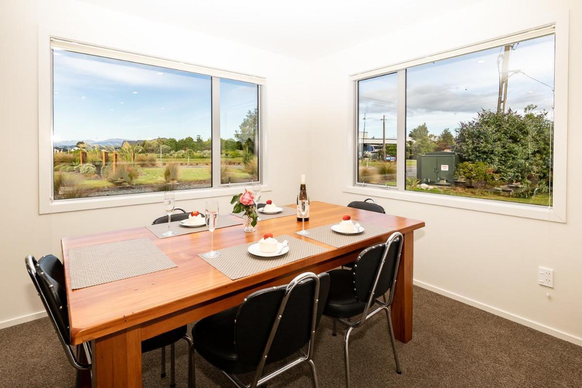 Poppa Pete'S - Te Anau Holiday Home エクステリア 写真