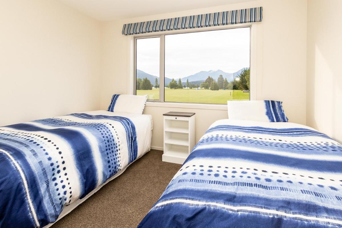 Poppa Pete'S - Te Anau Holiday Home エクステリア 写真
